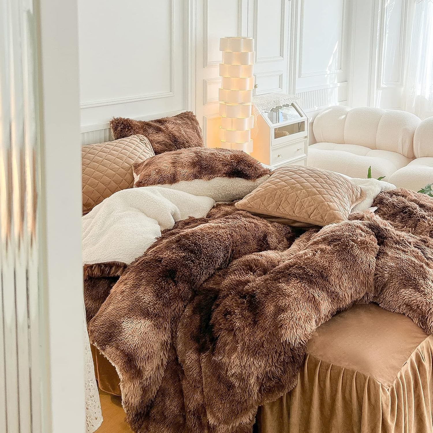 Faux Fur Plush Shaggy Comforter Set Queen White with Khaki 3 Pieces down Alternative Microfiber Ultra Soft Luxury Warm Sherpa Duvet Set with 2 Pillow Cases Luxury