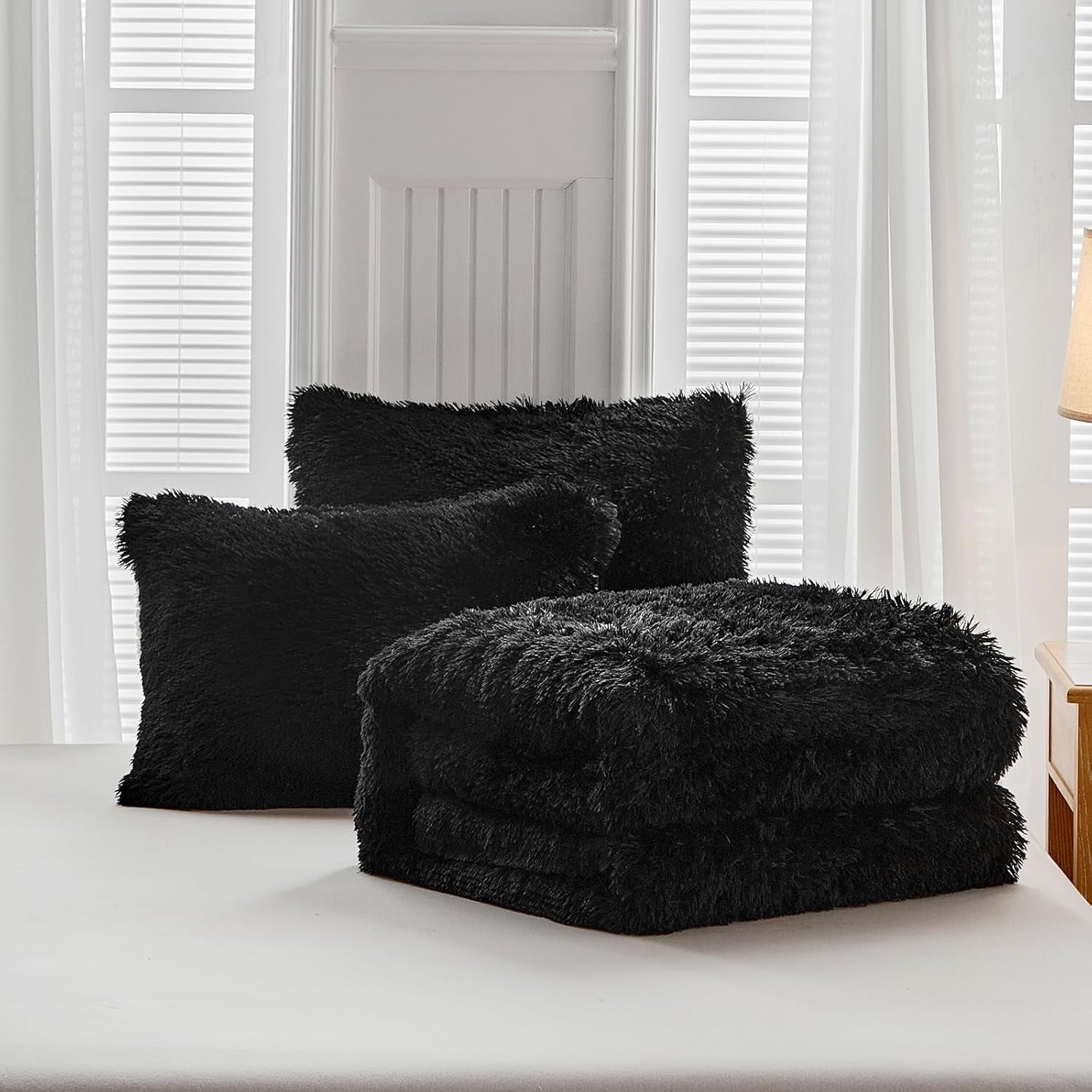 Black Faux Fur Comforter Set Queen 3 Pieces - 1 Black Shaggy Comforter Set 90X90 and 2 Pillowcases, Ultra Soft and Easy Care Luxury Plush Shaggy Duvet Set