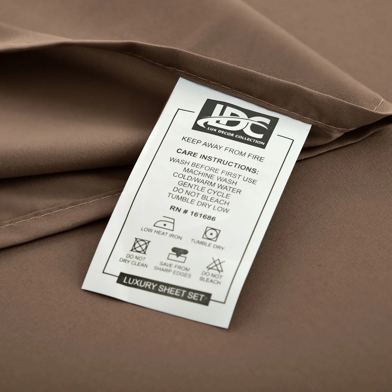 Queen Bed Sheets, Premimum 1800 Microfiber Deep Pocket Fitted Sheet, Flat Sheet & Pillowcases Bedding Set - Brown
