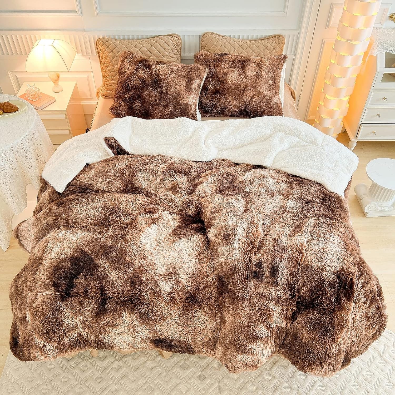 Faux Fur Plush Shaggy Comforter Set Queen White with Khaki 3 Pieces down Alternative Microfiber Ultra Soft Luxury Warm Sherpa Duvet Set with 2 Pillow Cases Luxury